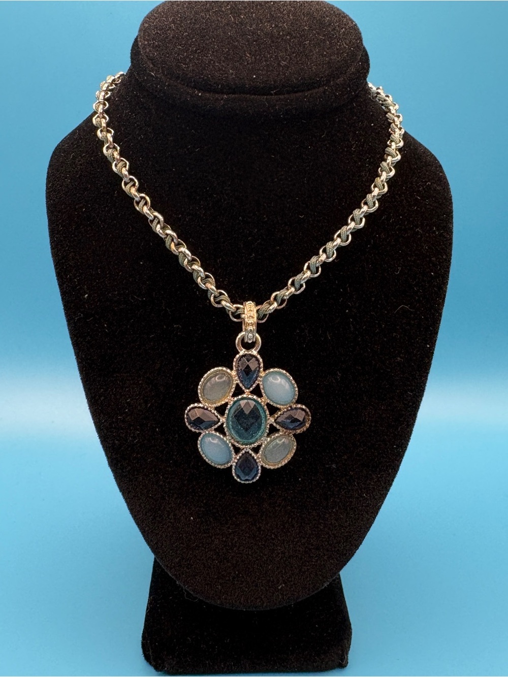 Avon Blue and Navy Crystal Cluster Pendant Necklace